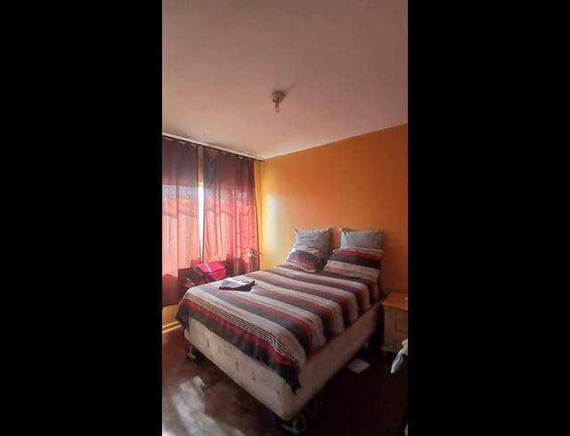 3 BEDROOM APARTMENT FOR SALE IN MONTCLAIR